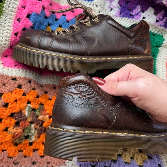 Dr Martens 8053 Oxford Crazy Horse Shoes - Picture 2 of 5